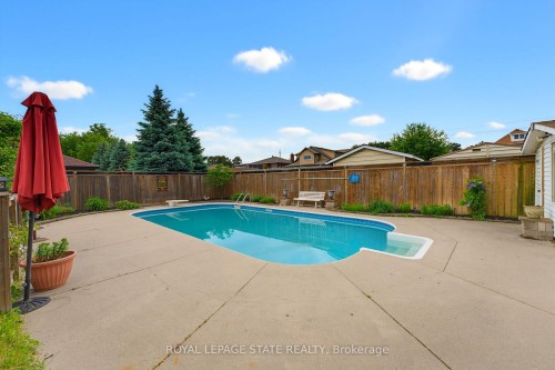 24 Grande Avenue, Hamilton, ON 