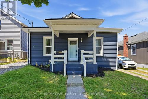 118 VICTORIA STREET  Brantford, ON N3S 3K8