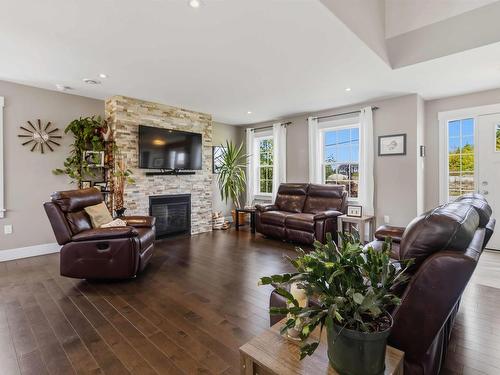 159 Summit Crescent, Upper Tantallon, NS 