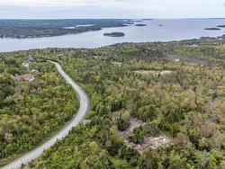 224 Toni Avenue Boutiliers Point, NS B3Z 1X3