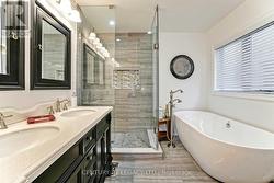 Master Ensuite - 