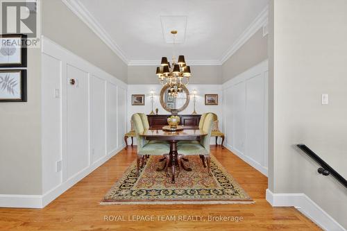 Elegant and formal diningroom for entertaining! - 14 Samara Place, Ottawa, ON 
