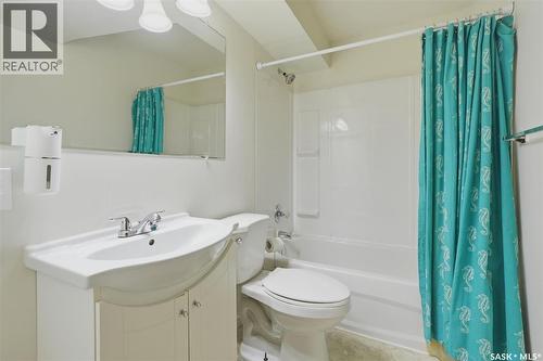 15 Selkirk Crescent, Saskatoon, SK 