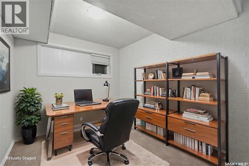 15 Selkirk Crescent, Saskatoon, SK 