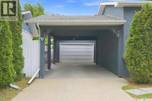 15 Selkirk Crescent, Saskatoon, SK 