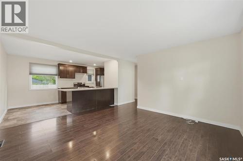 15 Selkirk Crescent, Saskatoon, SK 