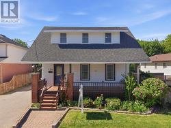 176 ANNIS STREET Oshawa, ON L1H 3P4