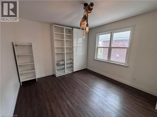 122 Queensdale Avenue E, Hamilton, ON - Indoor Photo Showing Other Room