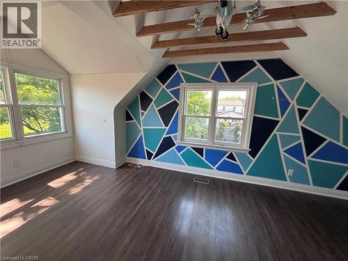 122 Queensdale Avenue E, Hamilton, ON - Indoor Photo Showing Other Room