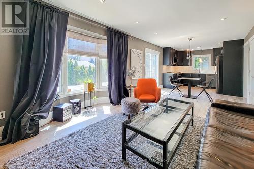 680 Powell Court, Burlington, ON 