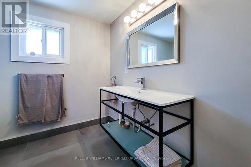 680 Powell Court, Burlington, ON 