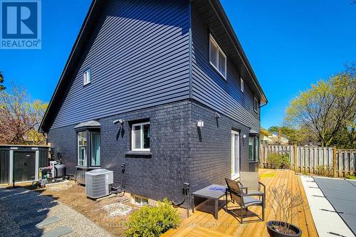 680 Powell Court, Burlington, ON 
