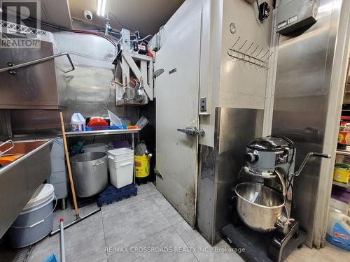 2399 Cawthra Road, Mississauga, ON 