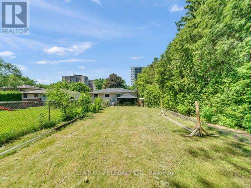957 Francis Road, Burlington, ON 