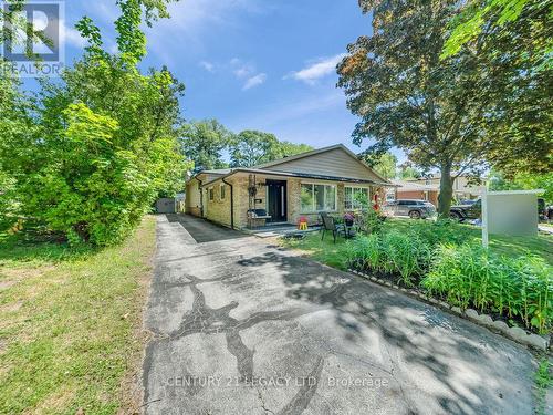 957 Francis Road, Burlington, ON 