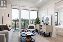 515 - 740 DUPONT STREET Toronto, ON M6G 0A9