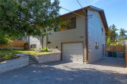 1389 Hastings St Saanich, BC V8Z 2W6