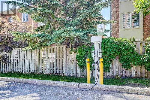 Lph3 - 130 Pond Drive, Markham, ON 