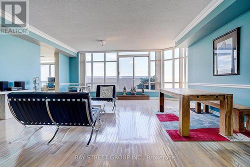 Lph3 - 130 Pond Drive, Markham, ON 