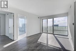 5212 - 501 YONGE STREET Toronto, ON M4Y 1Y4