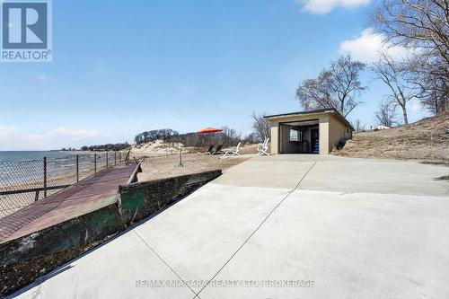 239 Pleasant Beach Road, Port Colborne (Sherkston), ON 