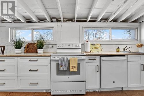 239 Pleasant Beach Road, Port Colborne (Sherkston), ON 