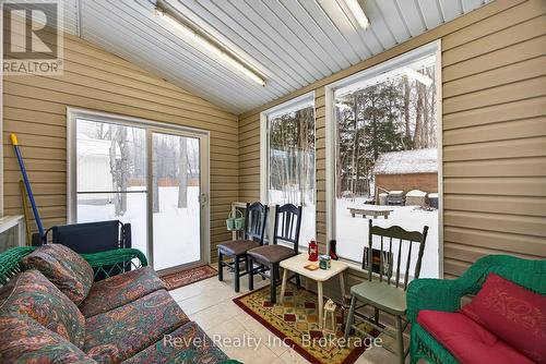 8 Manitou Crescent, Tiny, ON 