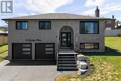 5 CHESTNUT PLACE Orillia, ON L3V 7N8