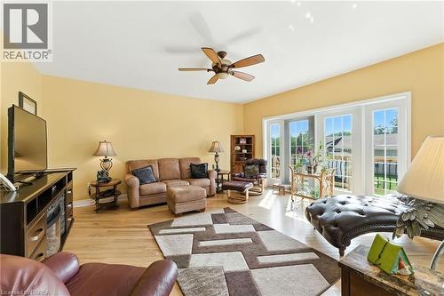 1026 Front Road, St. Williams, ON - Indoor Photo Showing Living Room