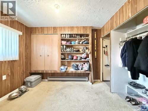 200 2Nd Street W, Dinsmore, SK 