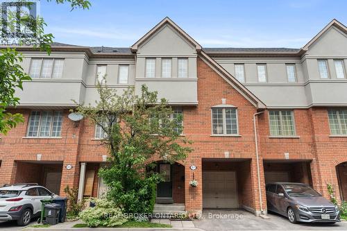 7 - 25 WEST DEANE PARK DRIVE  Toronto, ON M9B 2R5