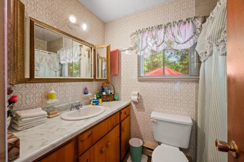 Salle de bains - 32 Av. Pagé, Saint-Sauveur, QC 