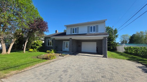 Façade - 102 Rue Marchildon, Amos, QC 