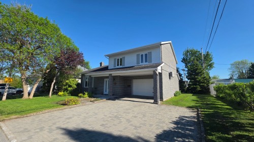 Façade - 102 Rue Marchildon, Amos, QC 