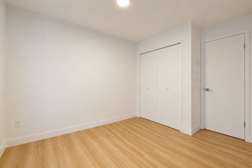Bedroom - 102-9509 Av. De Lorimier, Montréal (Villeray/Saint-Michel/Parc-Extension), QC 