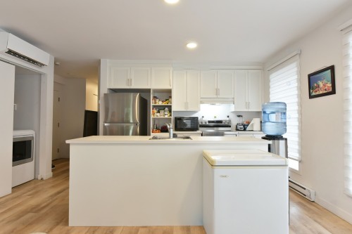Kitchen - 102-9509 Av. De Lorimier, Montréal (Villeray/Saint-Michel/Parc-Extension), QC 