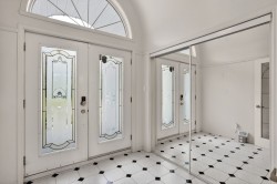 Mud Room - 