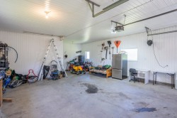 Garage - 