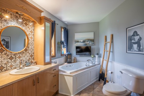 Salle de bains attenante à la CCP - 1346 8E Rue, Saint-Côme/Linière, QC 