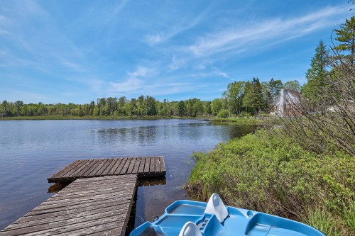 Bord de l'eau - 331 Ch. Du Lac-Lanthier E., Rivière-Rouge, QC 