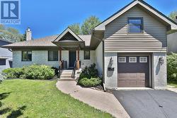 15 SCARBOROUGH HEIGHTS BOULEVARD Toronto (Cliffcrest), ON M1M 2V3
