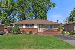 15 CARROL STREET Welland (Broadway), ON L3C 2G5
