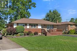 Beautifully landscaped lot. - 