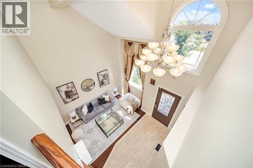 19 Sonata Avenue, Hamilton, ON - Indoor Photo Showing Other Room