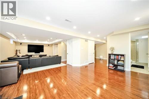 19 Sonata Avenue, Hamilton, ON - Indoor