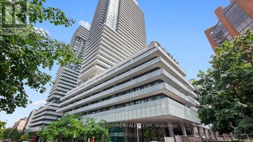 534 - 161 ROEHAMPTON AVENUE  Toronto, ON M4P 0C8