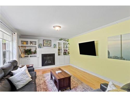 104 Mcgibbon St, Fredericton, NB 