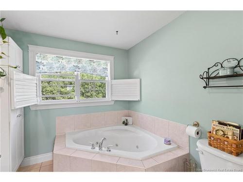 104 Mcgibbon St, Fredericton, NB 