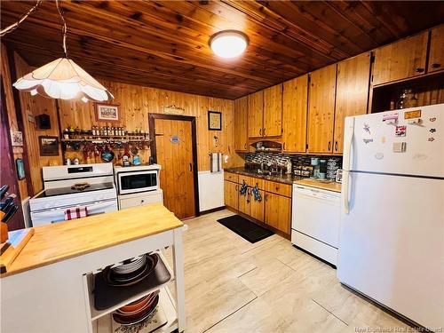 30 Stover Rd, Fairhaven, NB 