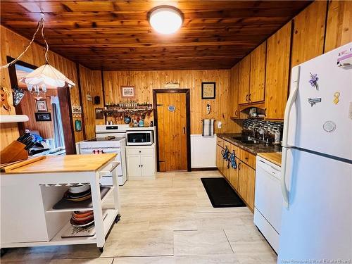 30 Stover Rd, Fairhaven, NB 
